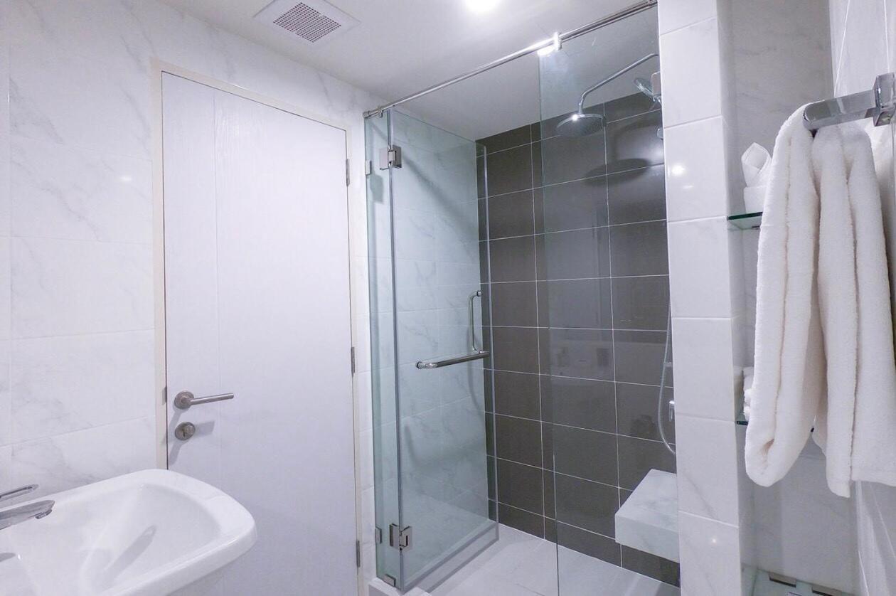Hotel Niche Mono Sukhumvit 50 By Ariva Bangkok Exterior foto